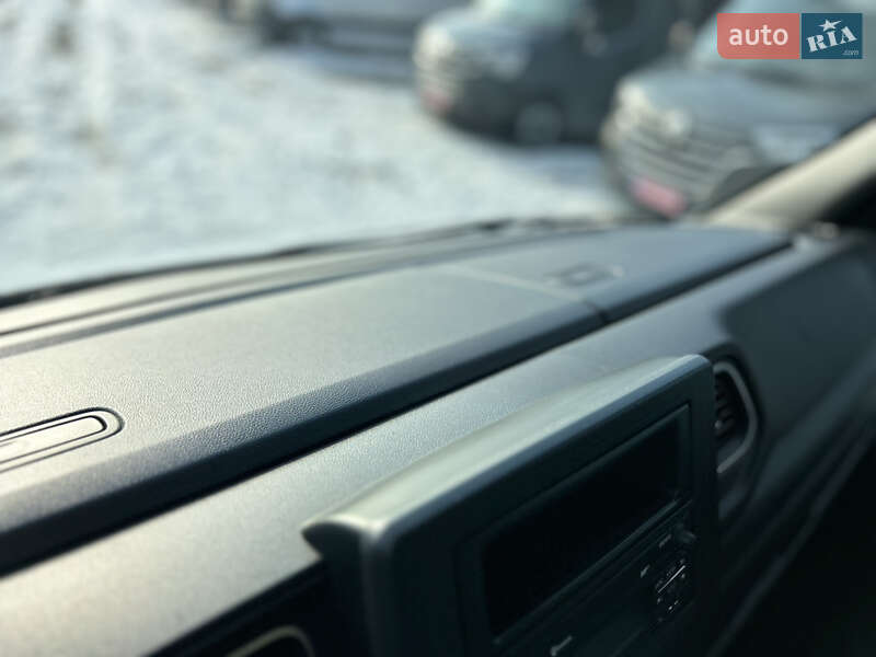 Вантажний фургон Renault Master 2021 в Хусті