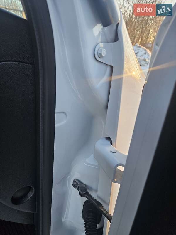 Вантажний фургон Renault Master 2022 в Бердичеві