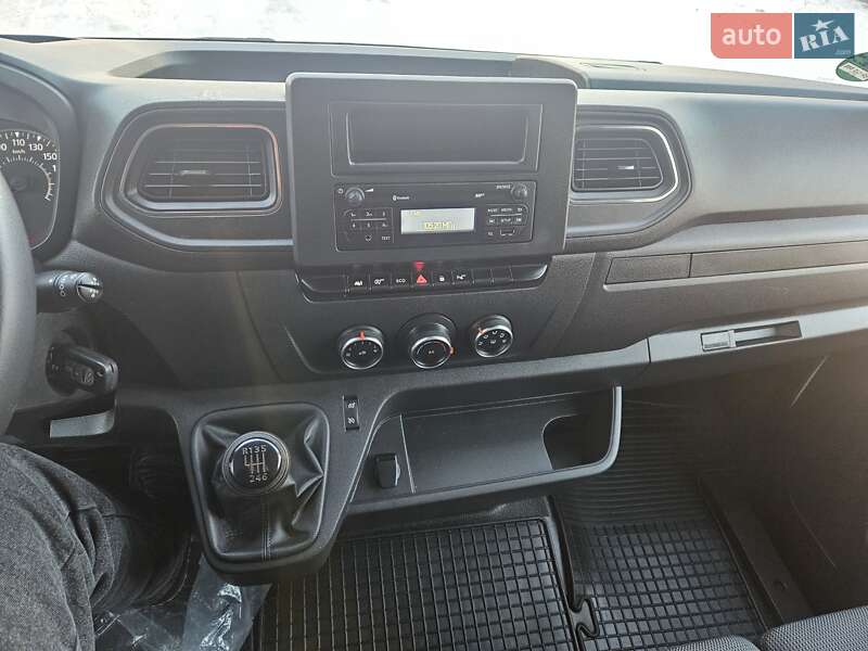Вантажний фургон Renault Master 2022 в Бердичеві