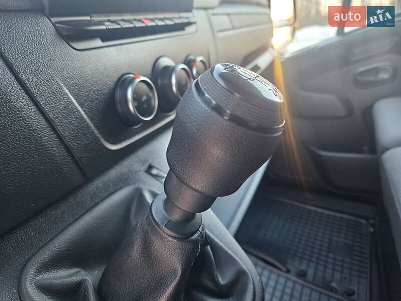 Вантажний фургон Renault Master 2022 в Бердичеві