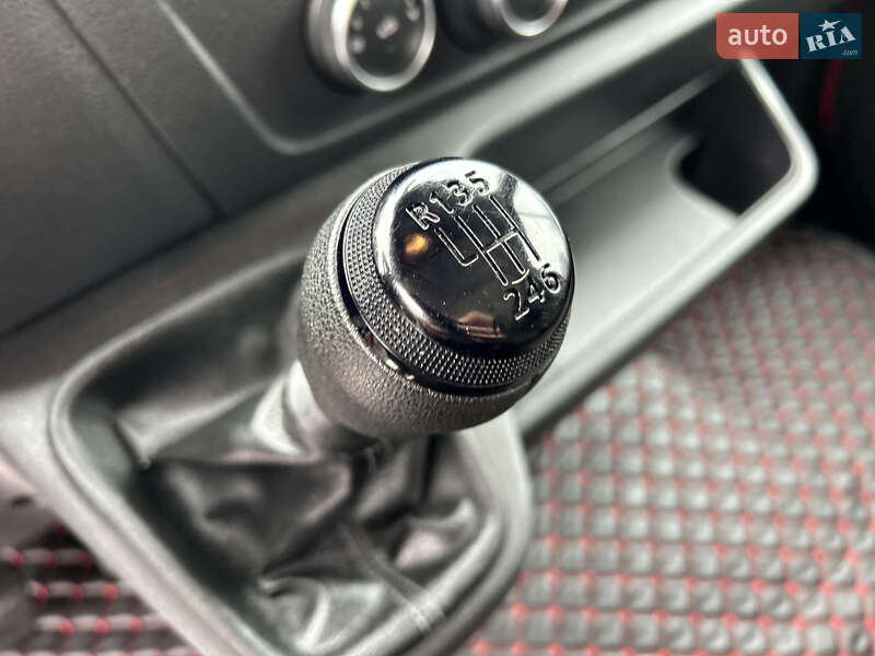 Вантажний фургон Renault Master 2024 в Хусті