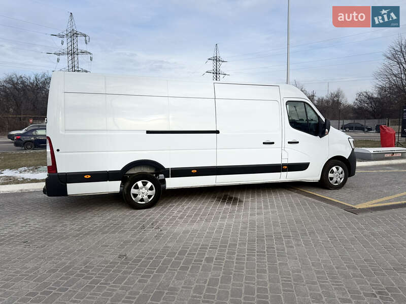 Вантажний фургон Renault Master 2020 в Дніпрі