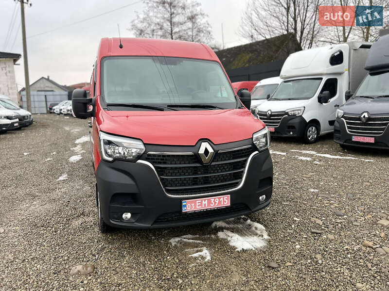 Грузовой фургон Renault Master 2024 в Хусте
