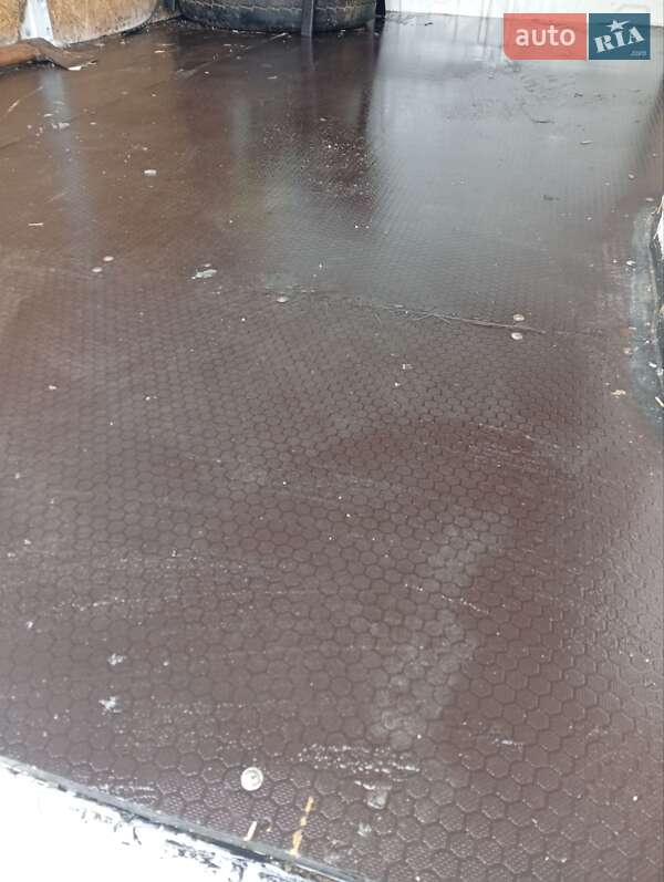 Вантажний фургон Renault Master 2003 в Умані