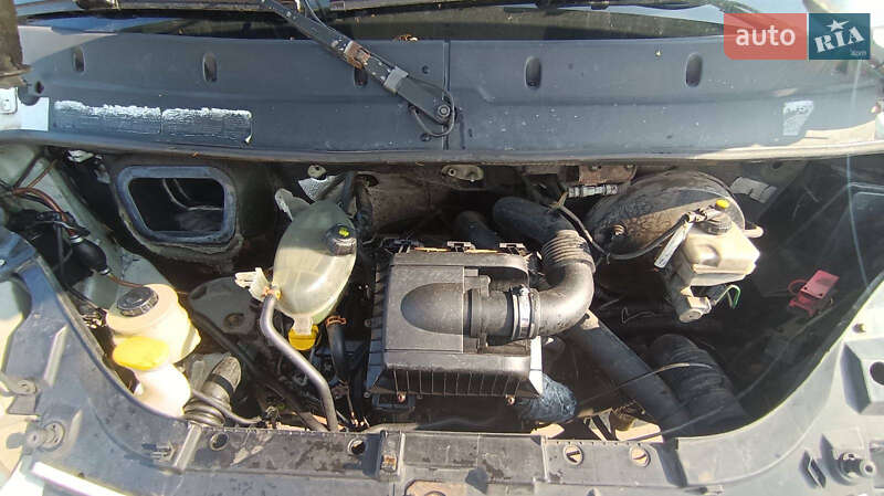 Грузовой фургон Renault Master 2005 в Одессе