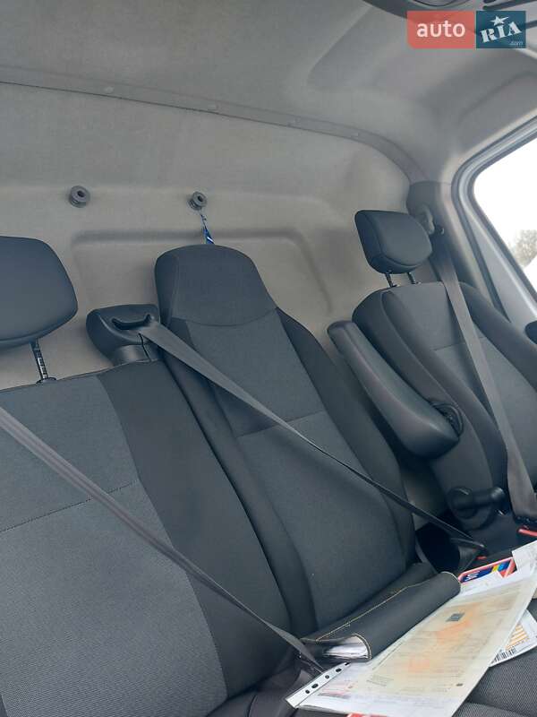 Грузовой фургон Renault Master 2019 в Млинове фото 26 Грузовой фургон Renault Master 2019 в Млинове