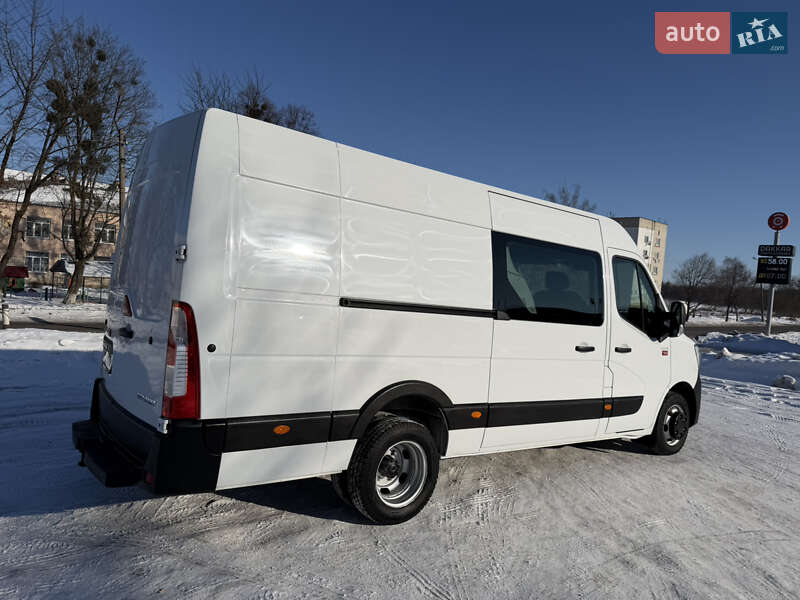 Грузопассажирский фургон Renault Master 2020 в Дубно