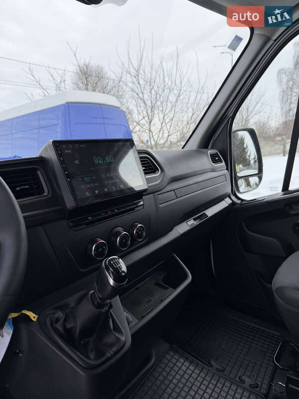 Грузопассажирский фургон Renault Master 2020 в Дубно