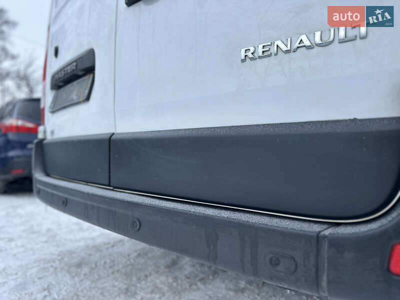 Вантажний фургон Renault Master 2021 в Рівному