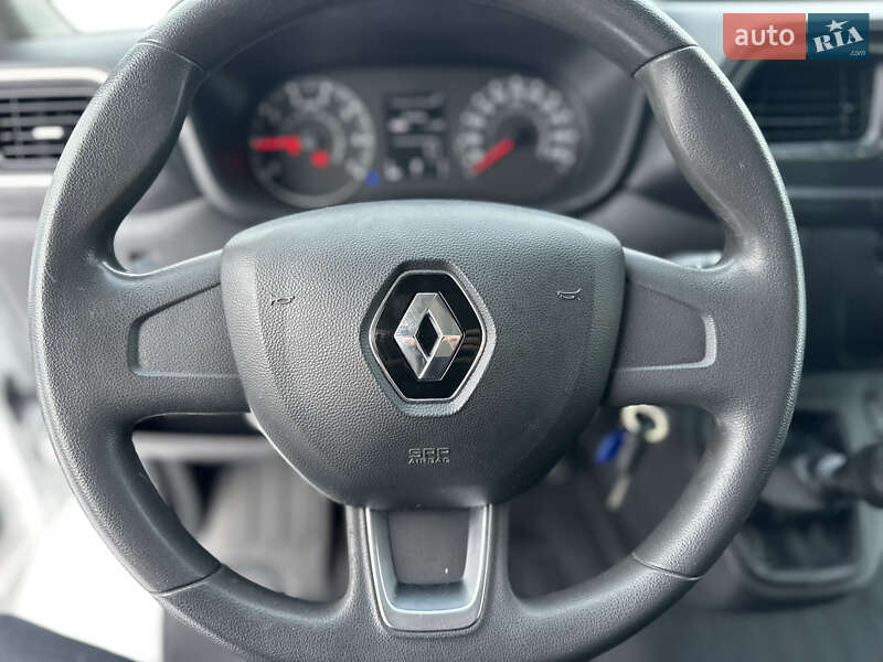 Вантажний фургон Renault Master 2021 в Рівному