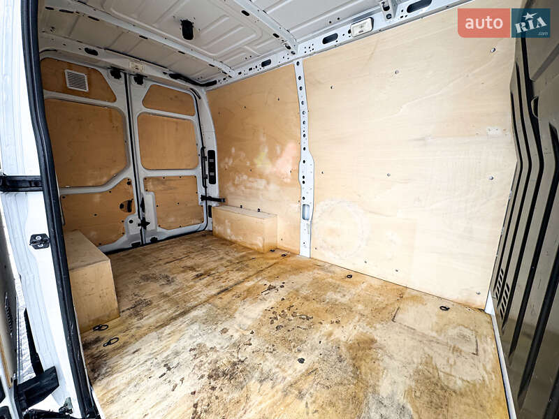 Микроавтобус грузовой (до 3,5т) Renault Master 2020 в Киеве