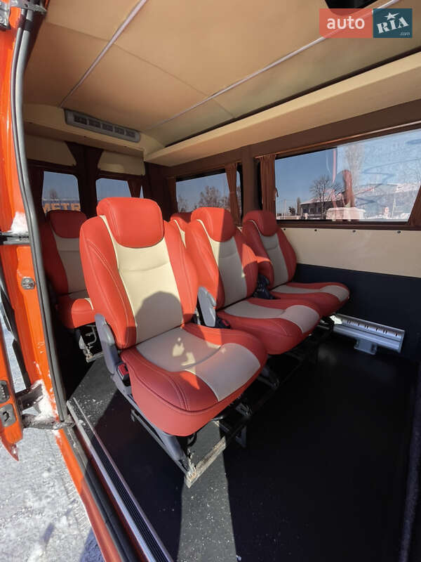 Мінівен Renault Master 2016 в Житомирі