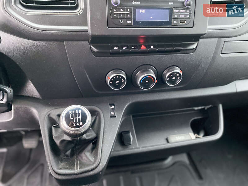 Тентованый Renault Master 2022 в Хусте