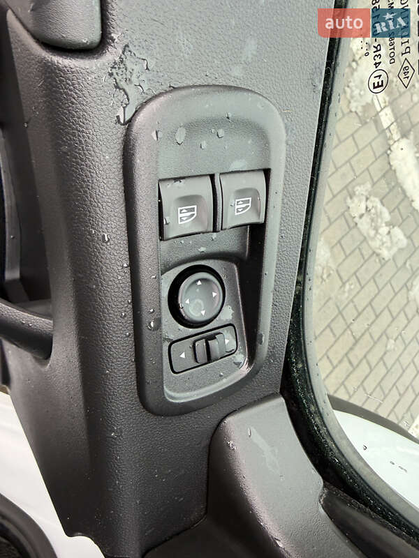 Вантажний фургон Renault Master 2021 в Дубні