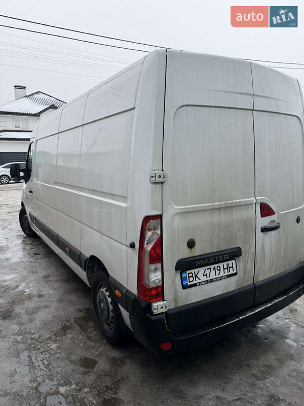 Вантажний фургон Renault Master 2017 в Києві