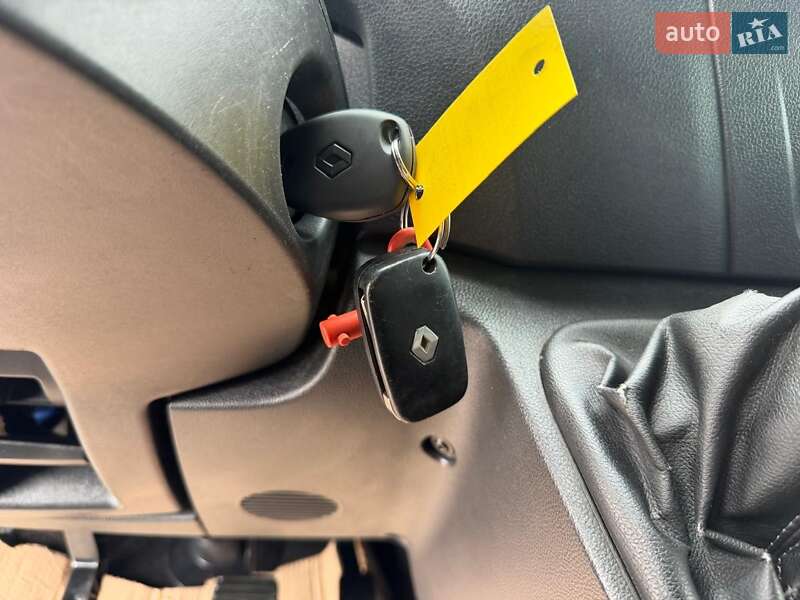 Вантажний фургон Renault Master 2020 в Дубні