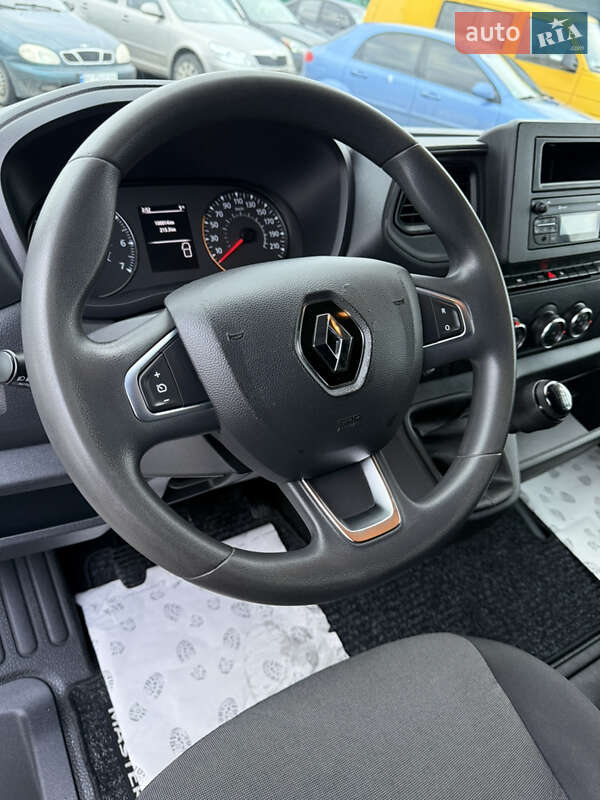 Вантажний фургон Renault Master 2022 в Дрогобичі