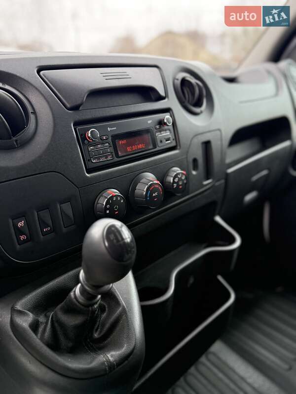 Мікроавтобус вантажний (до 3,5т) Renault Master 2018 в Рівному