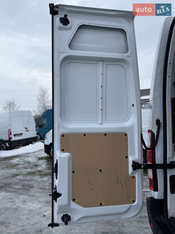 Мікроавтобус вантажний (до 3,5т) Renault Master 2018 в Рівному