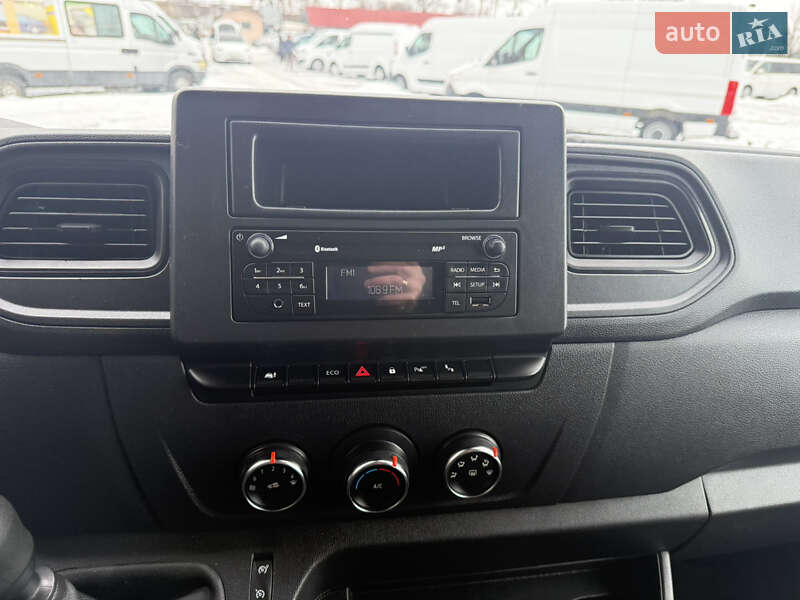 Вантажний фургон Renault Master 2022 в Луцьку