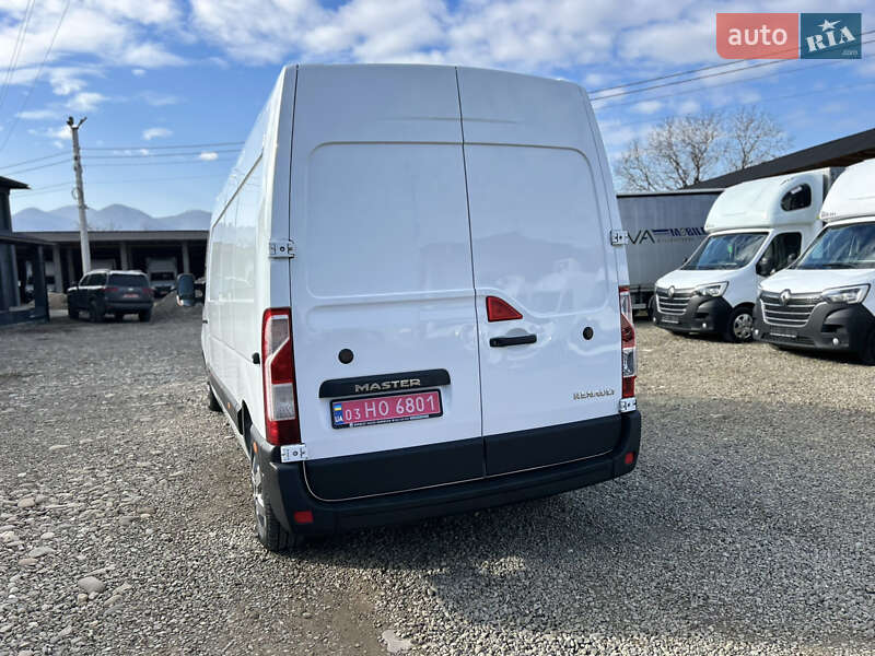 Вантажний фургон Renault Master 2018 в Хусті