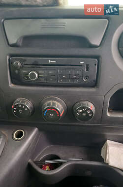 Вантажний фургон Renault Master 2013 в Городенці