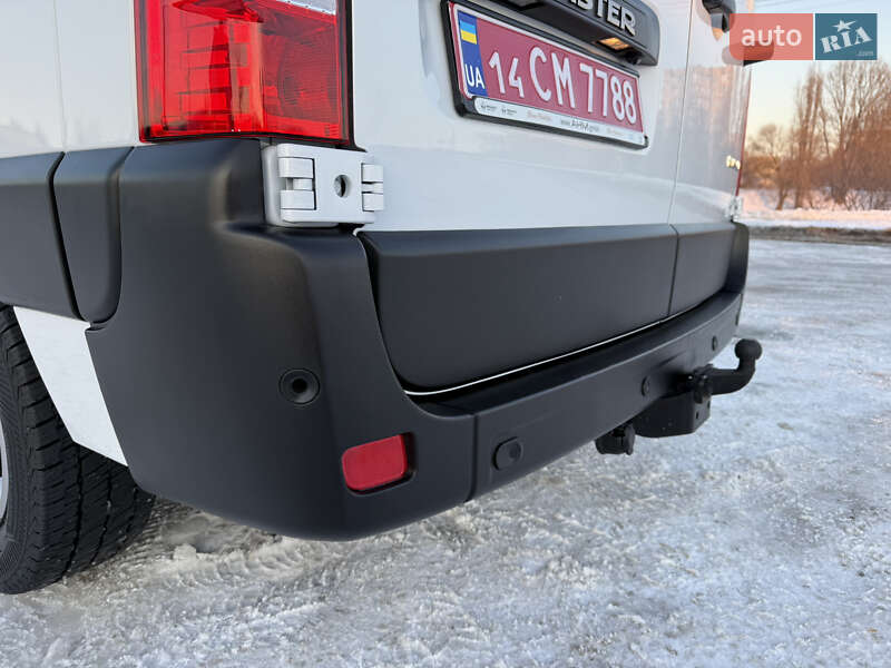 Грузовой фургон Renault Master 2022 в Киеве