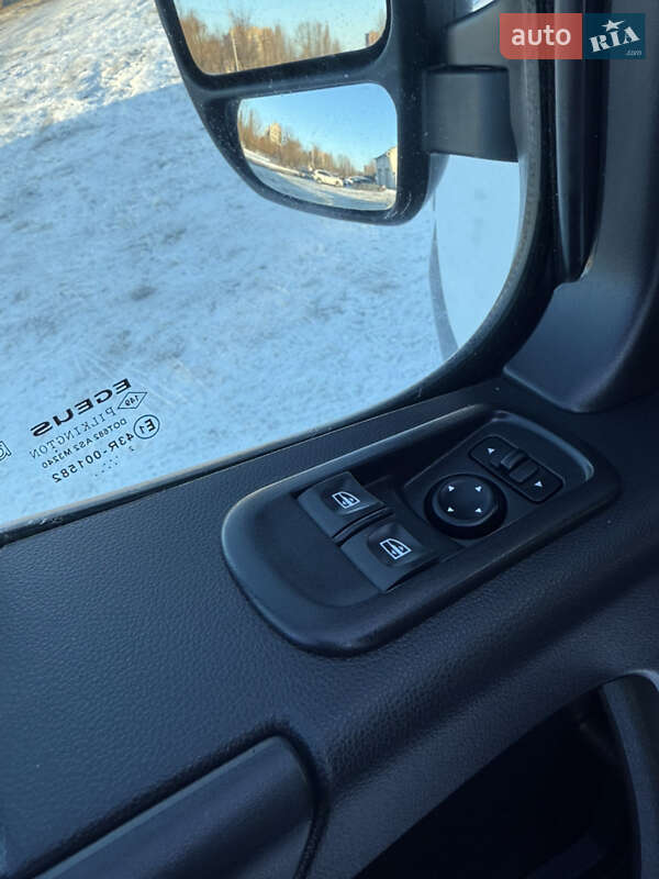 Грузовой фургон Renault Master 2022 в Киеве