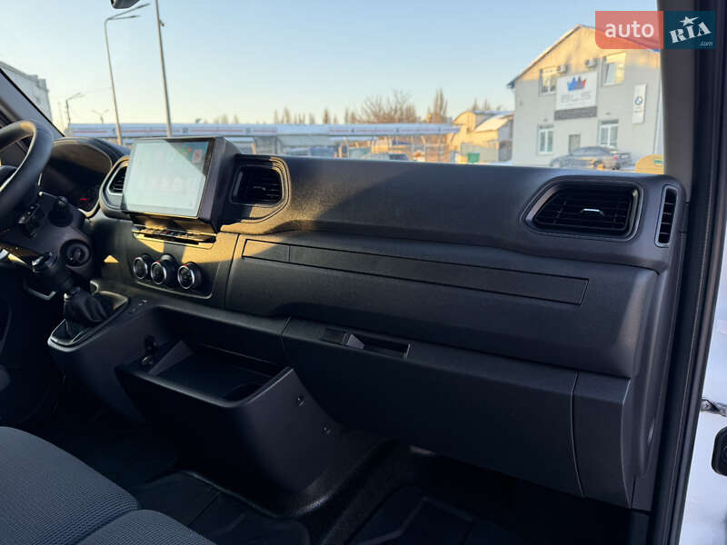 Грузовой фургон Renault Master 2022 в Киеве