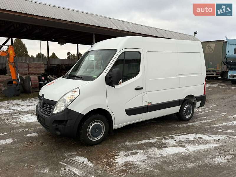 Грузовой фургон Renault Master 2017 в Тячеве
