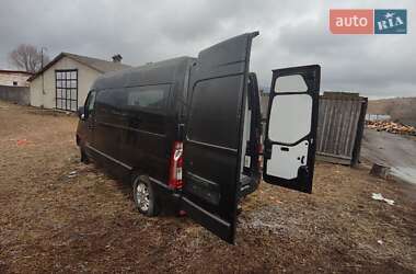 Грузопассажирский фургон Renault Master 2015 в Черновцах