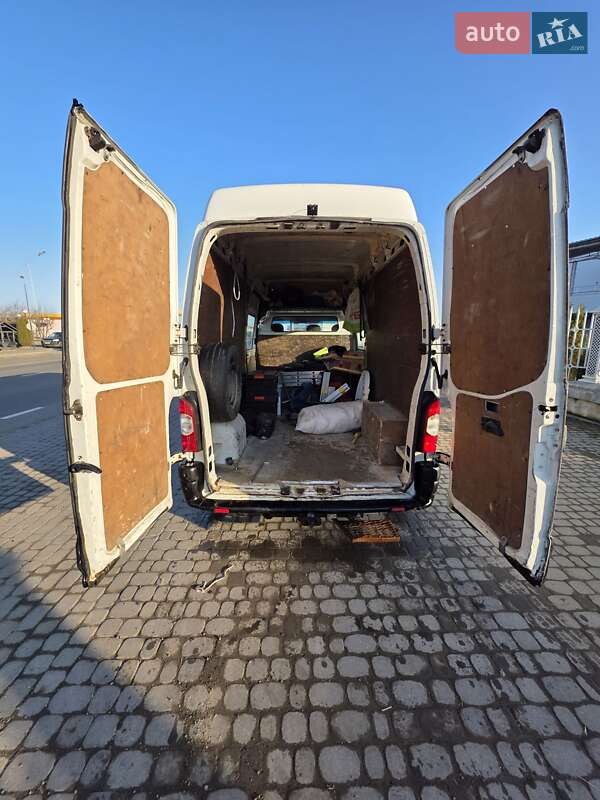 Вантажний фургон Renault Master 2004 в Івано-Франківську