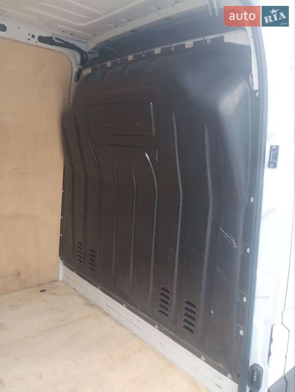 Вантажний фургон Renault Master 2018 в Дубні