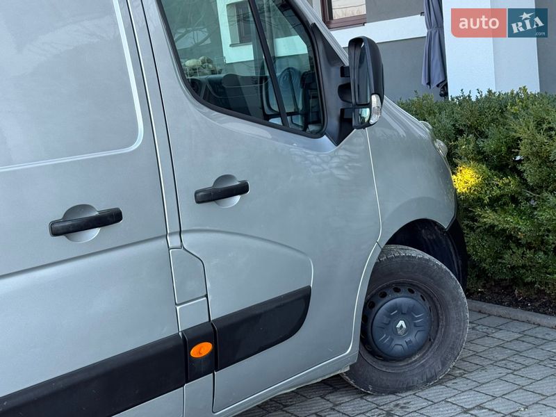 Вантажний фургон Renault Master 2019 в Стрию
