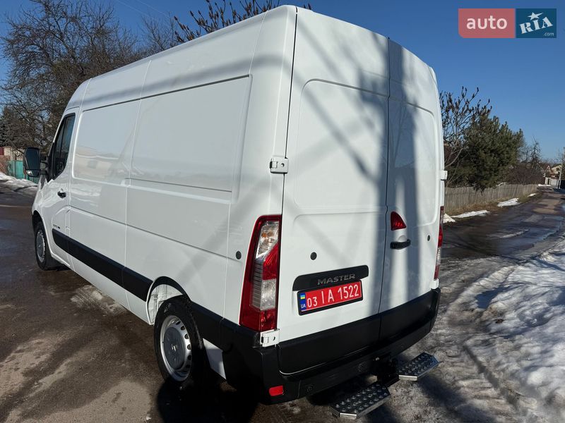 Вантажний фургон Renault Master 2016 в Житомирі