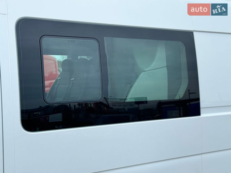 Вантажопасажирський фургон Renault Master 2017 в Києві