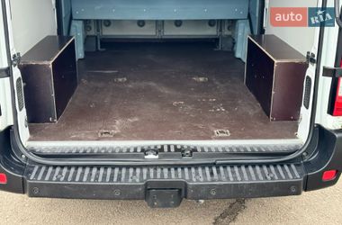 Грузопассажирский фургон Renault Master 2017 в Киеве
