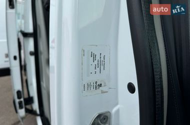 Грузопассажирский фургон Renault Master 2017 в Киеве