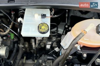 Грузопассажирский фургон Renault Master 2017 в Киеве