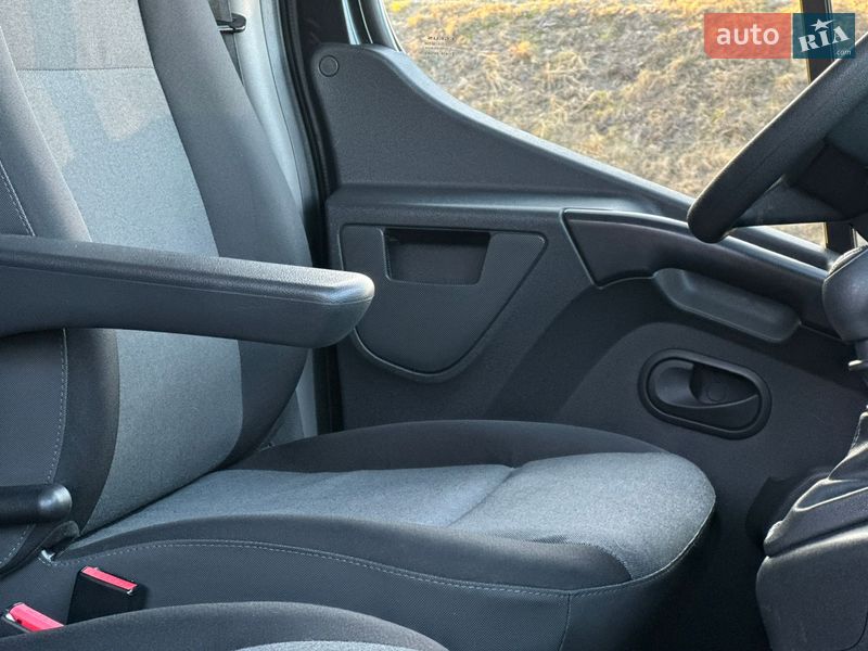 Грузовой фургон Renault Master 2019 в Стрые