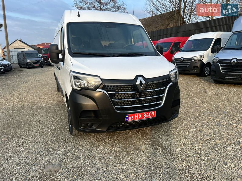 Грузовой фургон Renault Master 2021 в Хусте