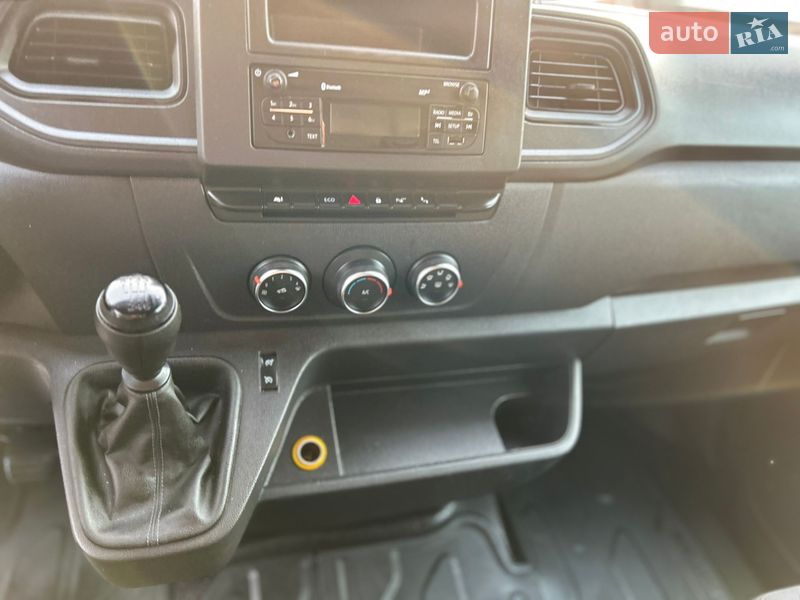 Грузовой фургон Renault Master 2021 в Хусте