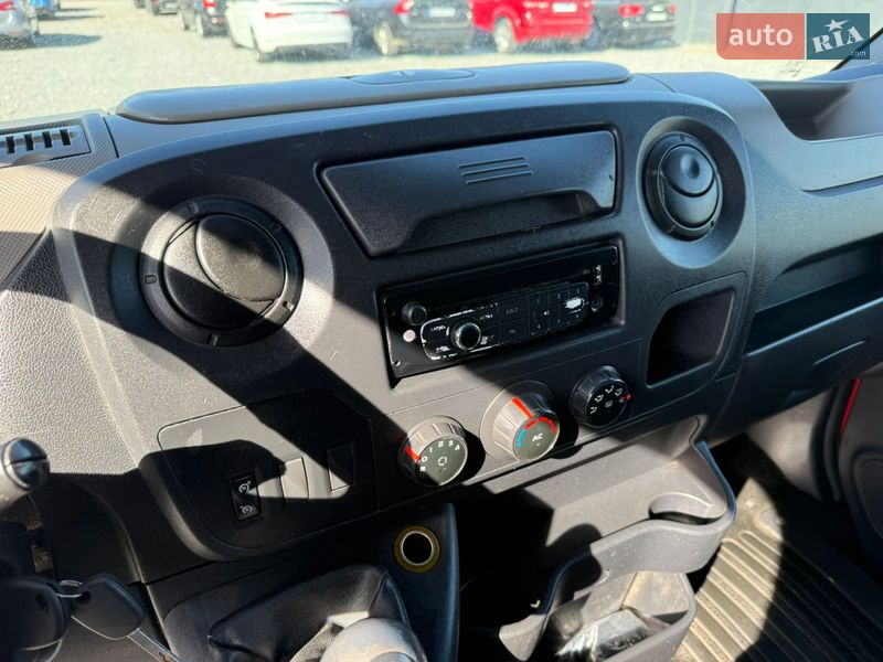 Тентованый Renault Master 2013 в Стрые