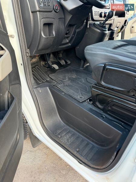 Грузовой фургон Renault Master 2017 в Мукачево