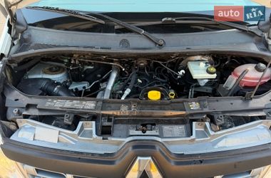 Грузовой фургон Renault Master 2017 в Мукачево