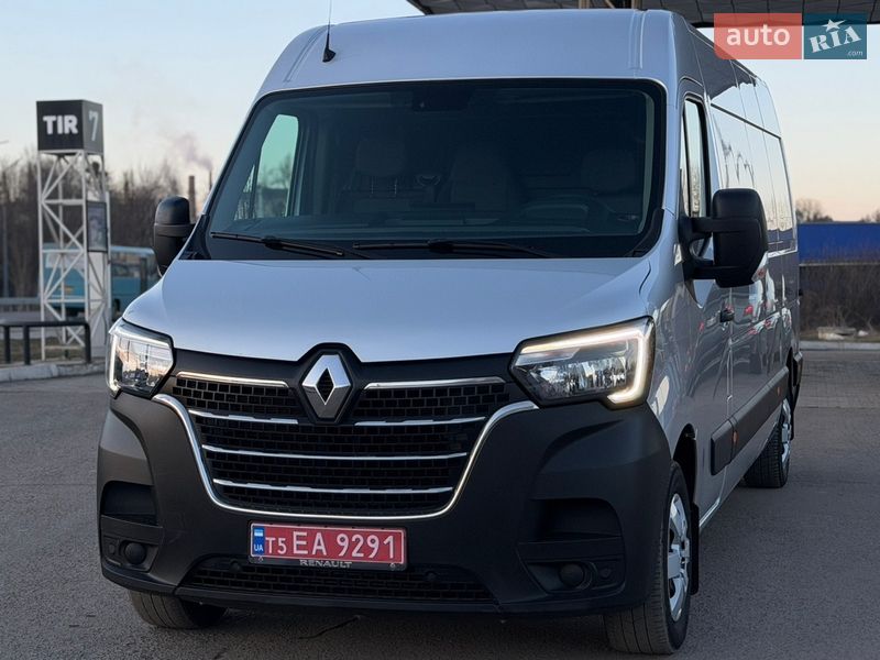 Грузовой фургон Renault Master 2021 в Дубно