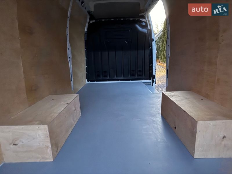 Вантажний фургон Renault Master 2018 в Ковелі