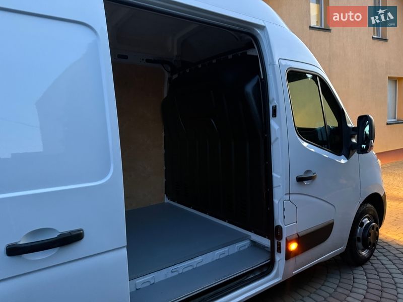 Вантажний фургон Renault Master 2018 в Ковелі