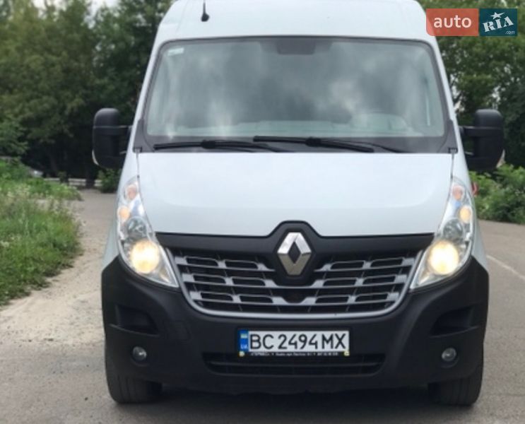 Вантажний фургон Renault Master 2016 в Львові