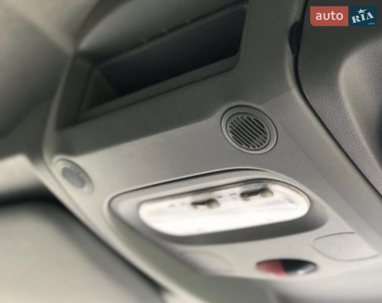 Вантажний фургон Renault Master 2016 в Львові